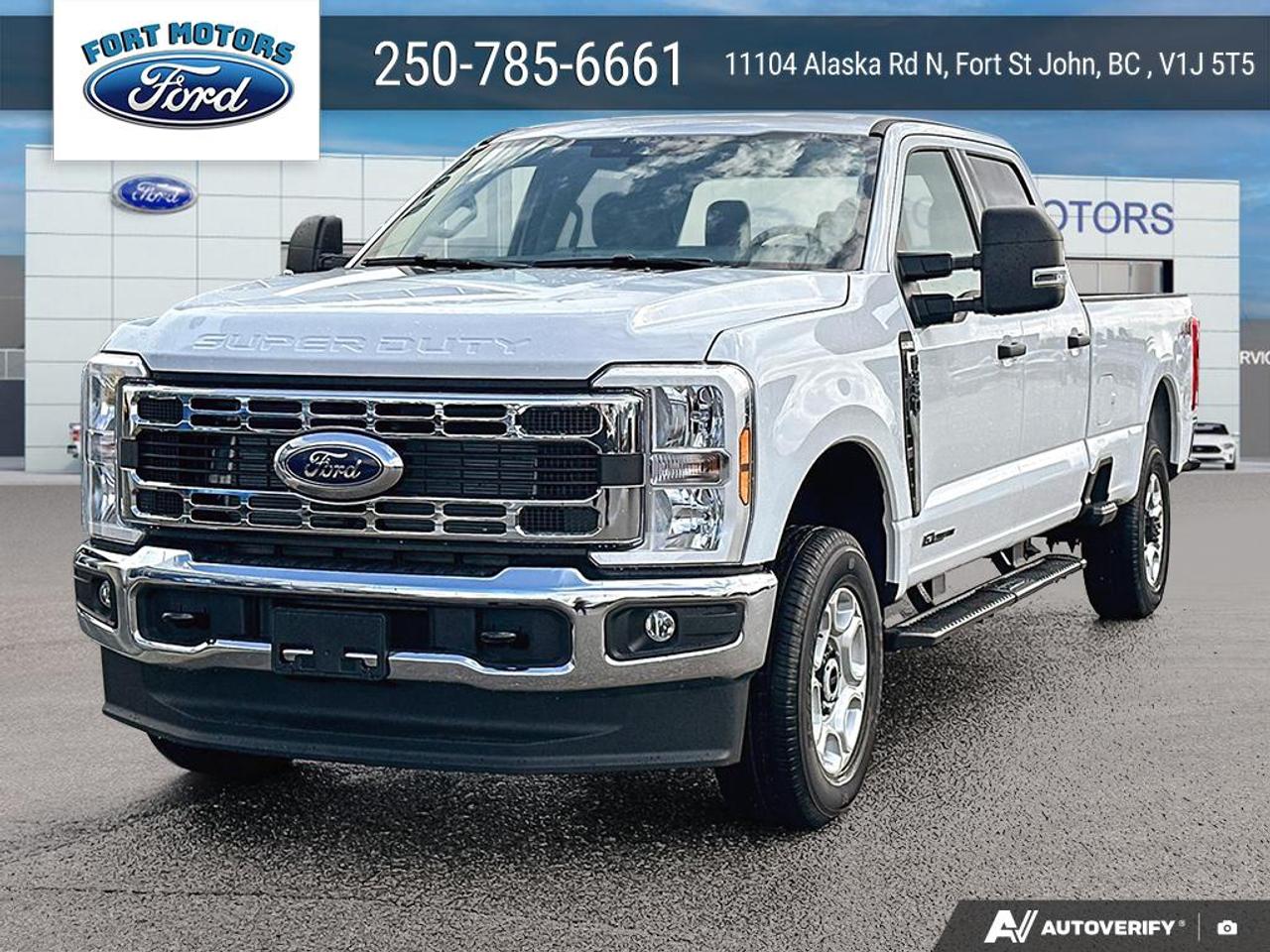 2026 Ford SUPER DUTY F-350 SRW XLT Photo0