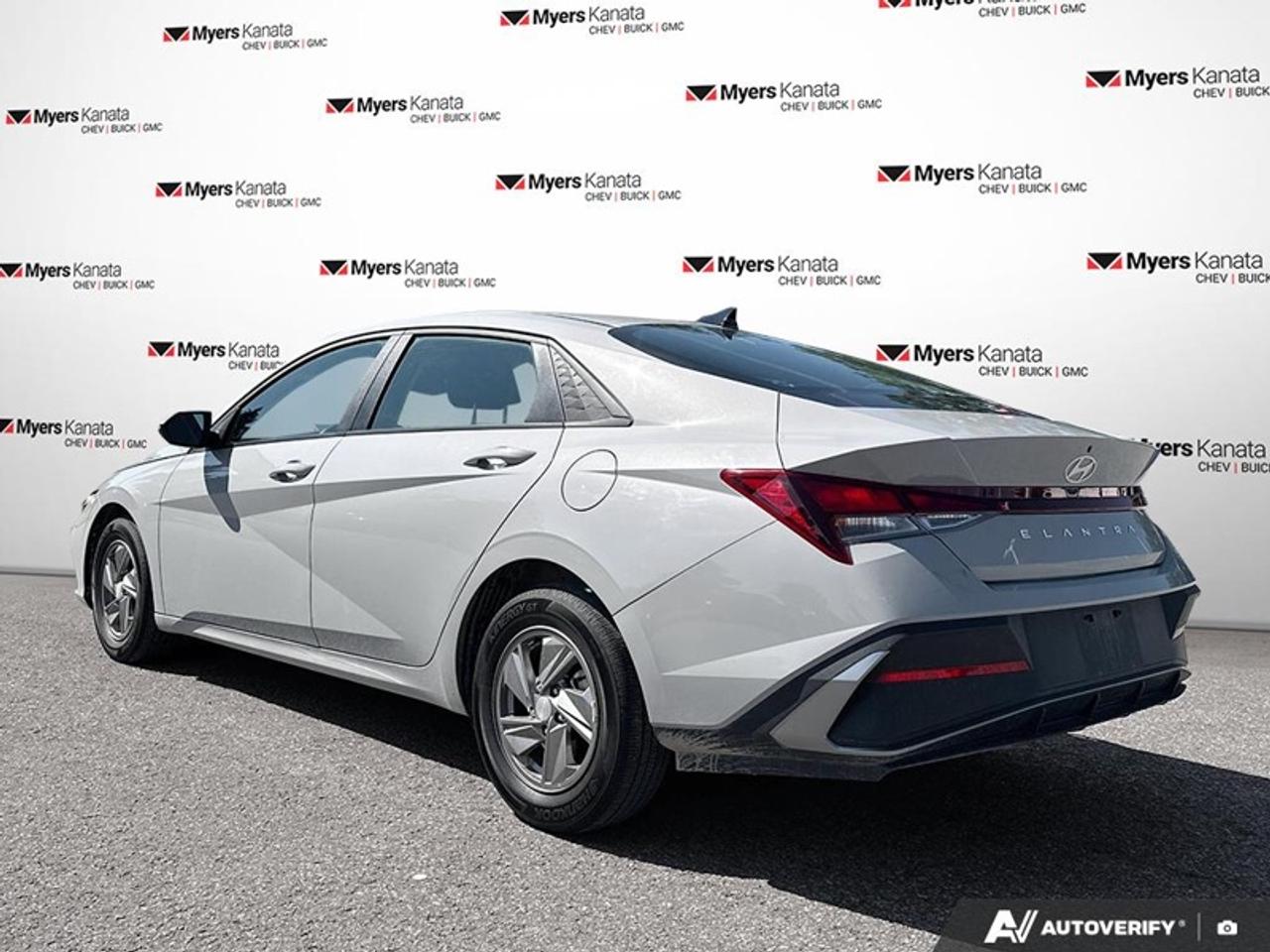 2025 Hyundai Elantra Essential   - Heated Seats Photo