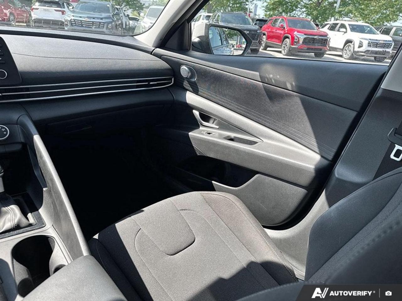 2025 Hyundai Elantra Essential   - Heated Seats Photo