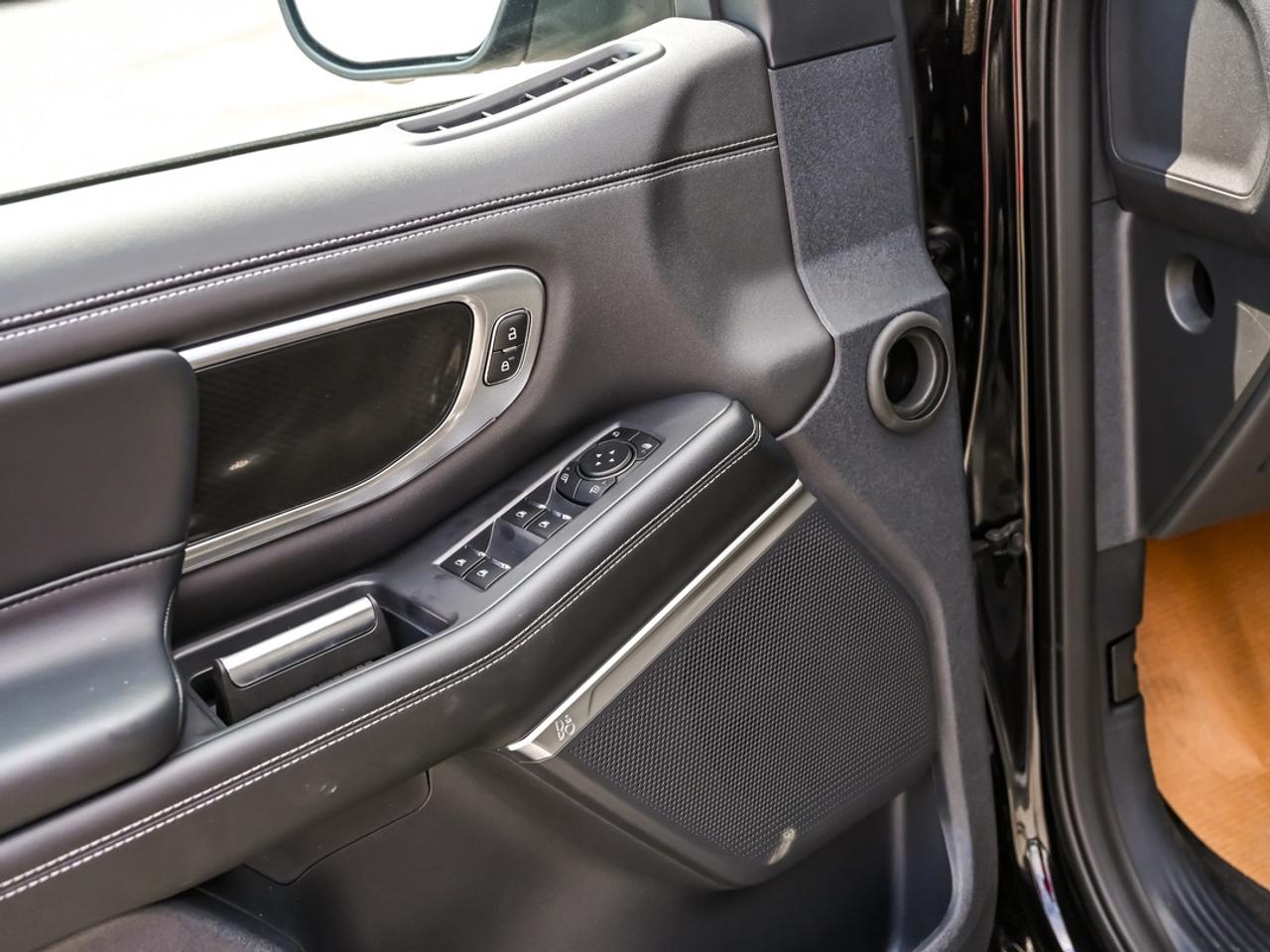 2026 Ford Expedition Platinum Max Photo