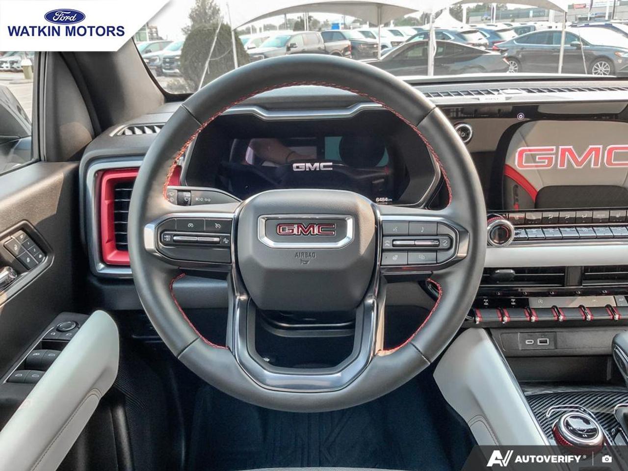 2024 GMC Canyon CREWCAB 4X4 AT4X Photo16
