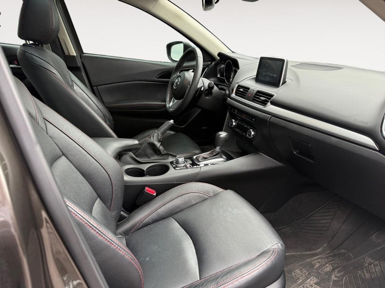 2014 Mazda MAZDA3 4dr HB Sport Auto GT-SKY Photo