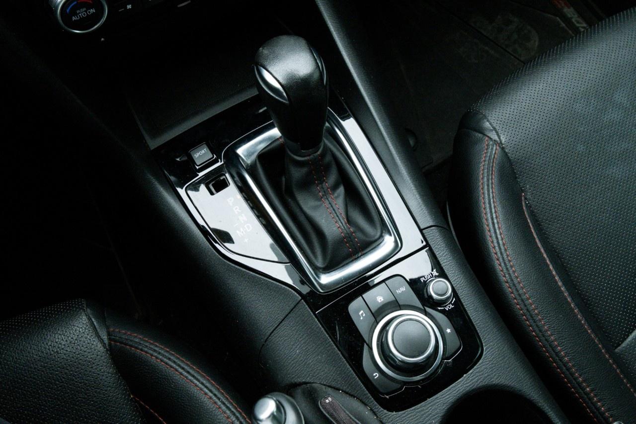 2014 Mazda MAZDA3 4dr HB Sport Auto GT-SKY Photo
