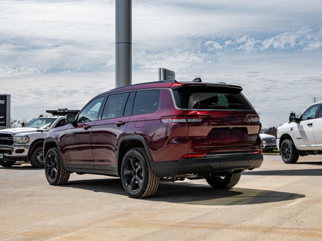 2026 Jeep Grand Cherokee L Limited Photo