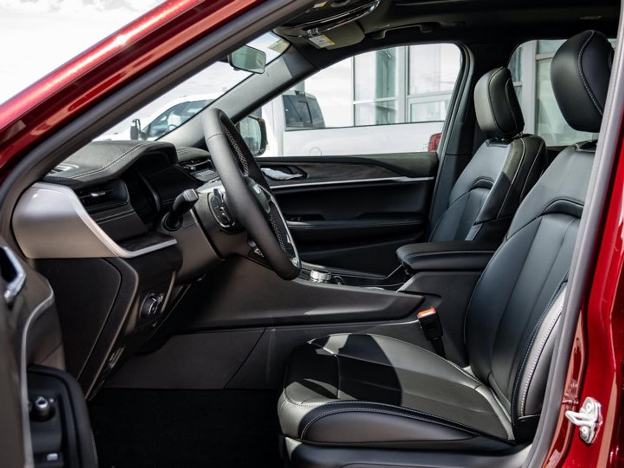 2026 Jeep Grand Cherokee L Limited Photo
