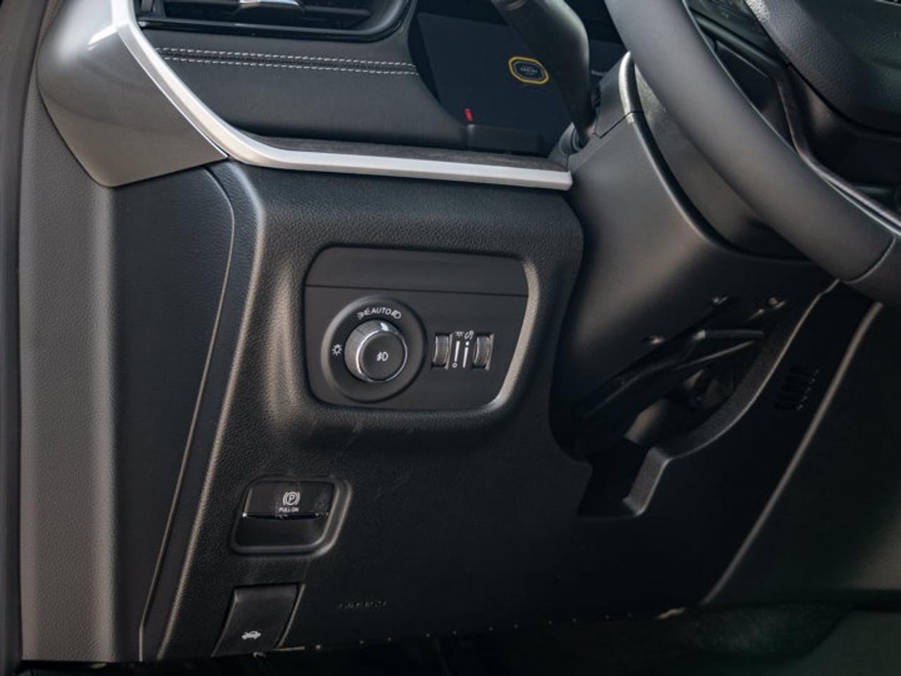 2026 Jeep Grand Cherokee L Limited Photo