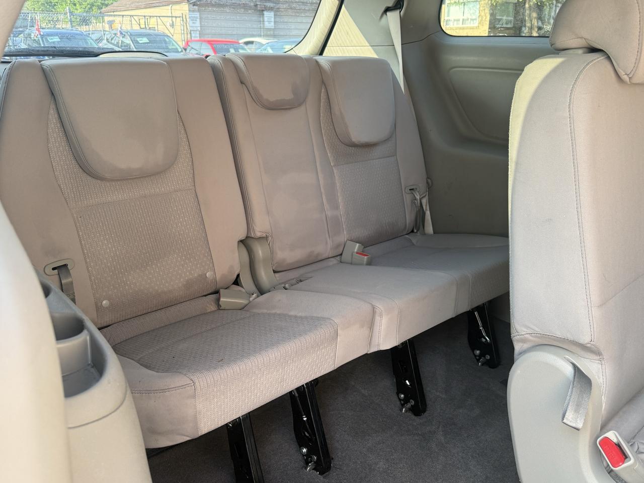 2017 Kia Sedona LX Photo