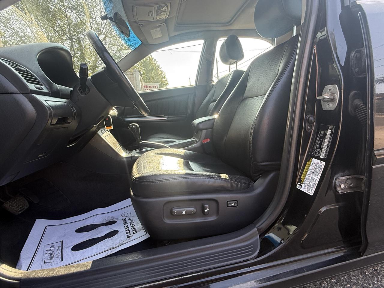 2005 Toyota Camry SE Photo