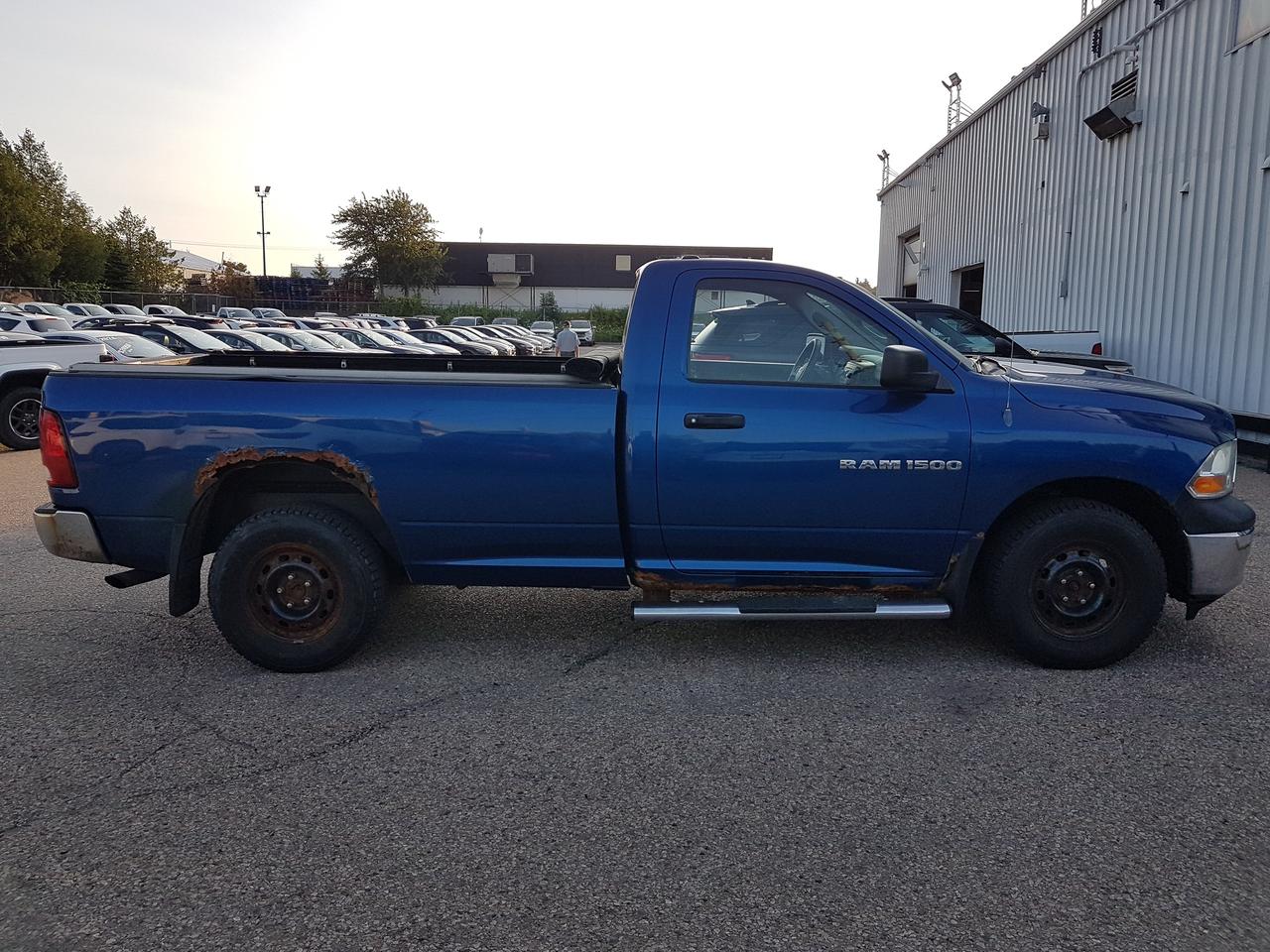 2011 Dodge Ram 1500 ST Regular Cab 8' Long Box 4x4 Photo3