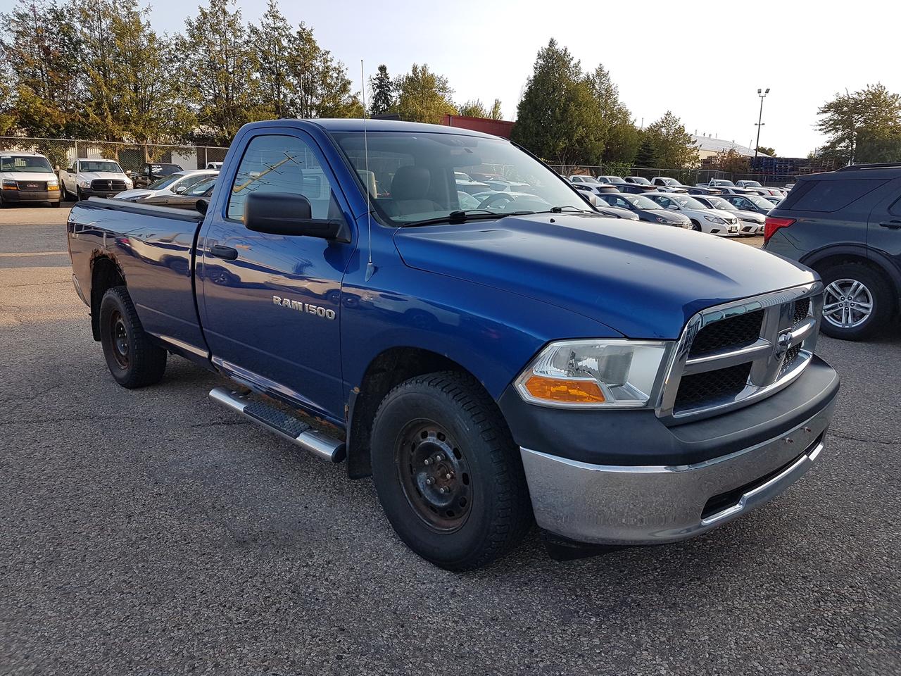 2011 Dodge Ram 1500 ST Regular Cab 8' Long Box 4x4 Photo2
