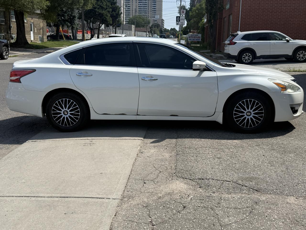 2015 Nissan Altima 2.5 S Photo
