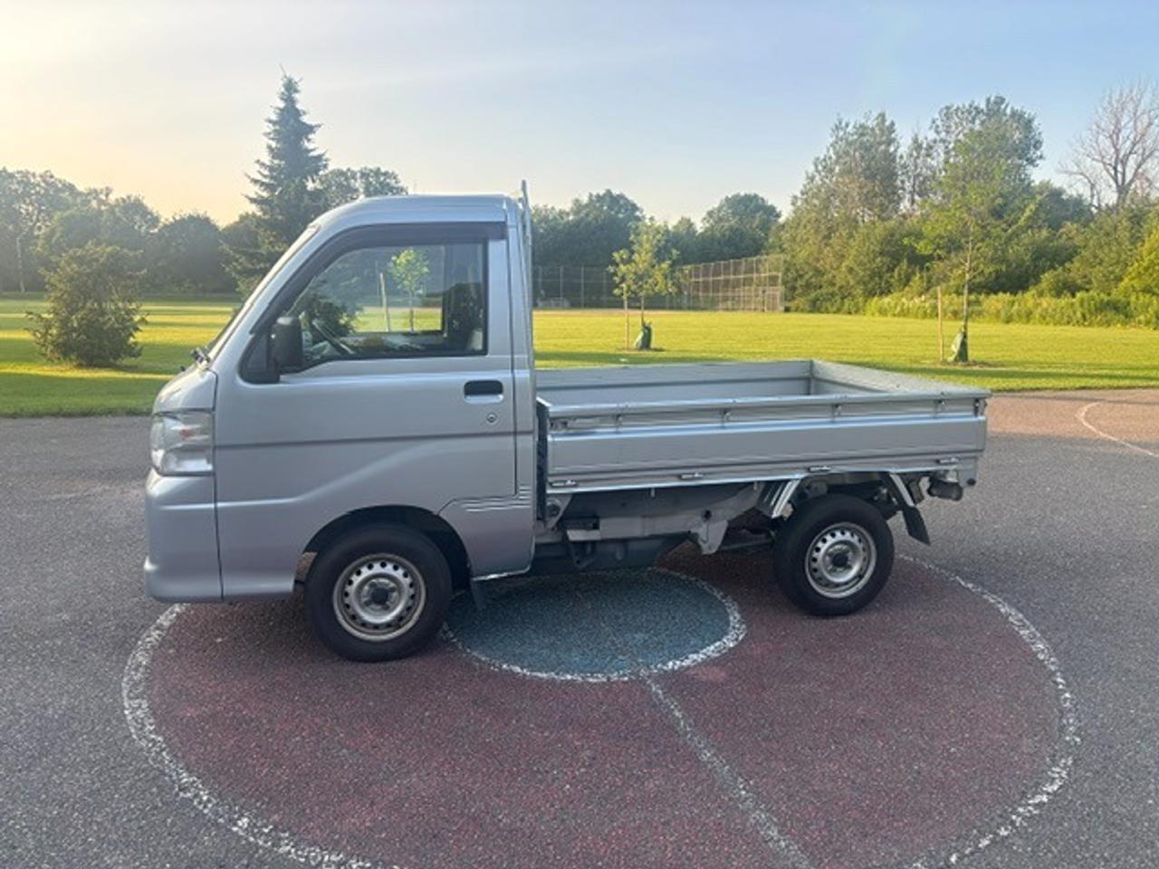 2010 Daihatsu Hijet DUMP TRUCK Photo