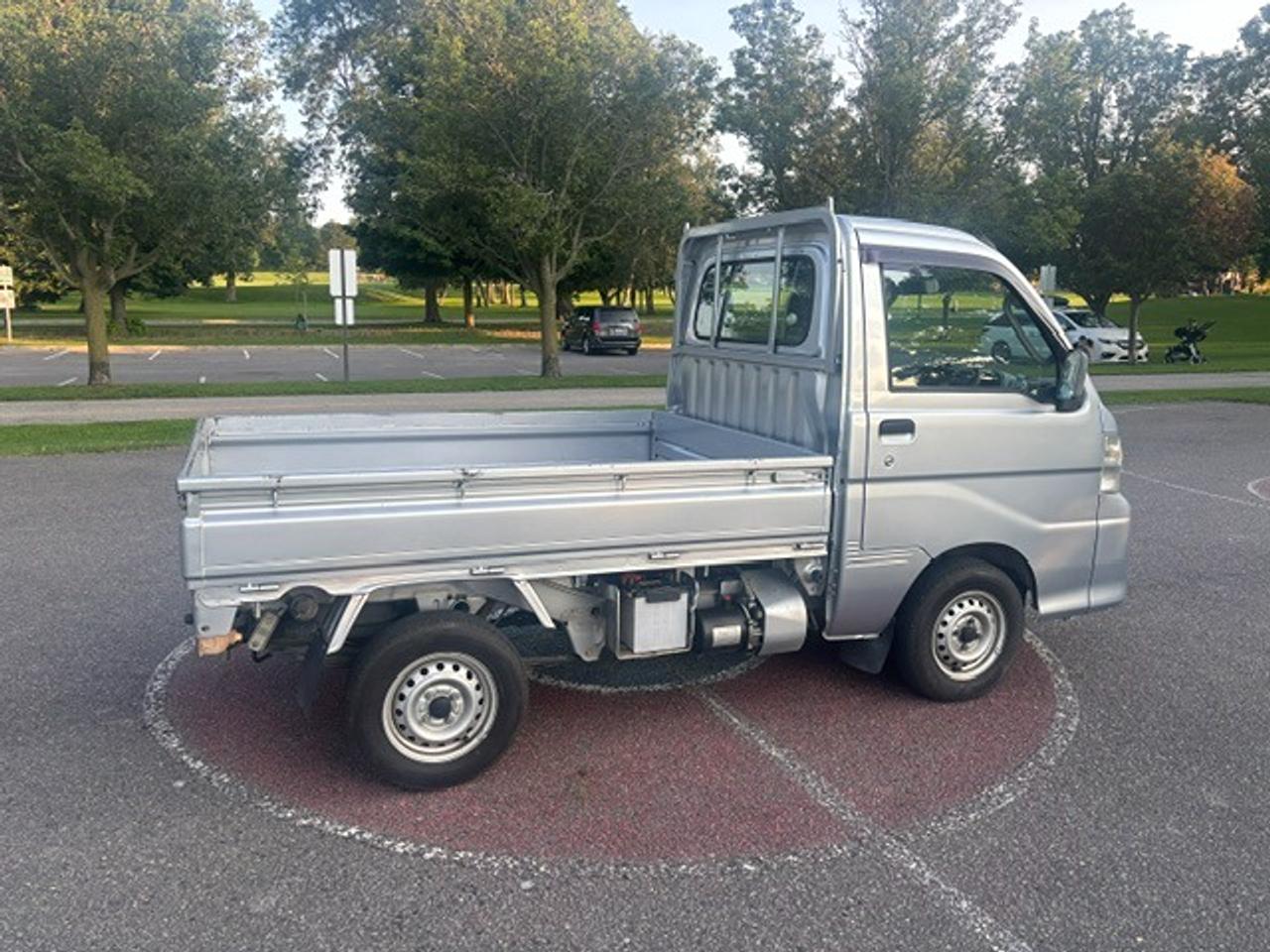 2010 Daihatsu Hijet DUMP TRUCK Photo