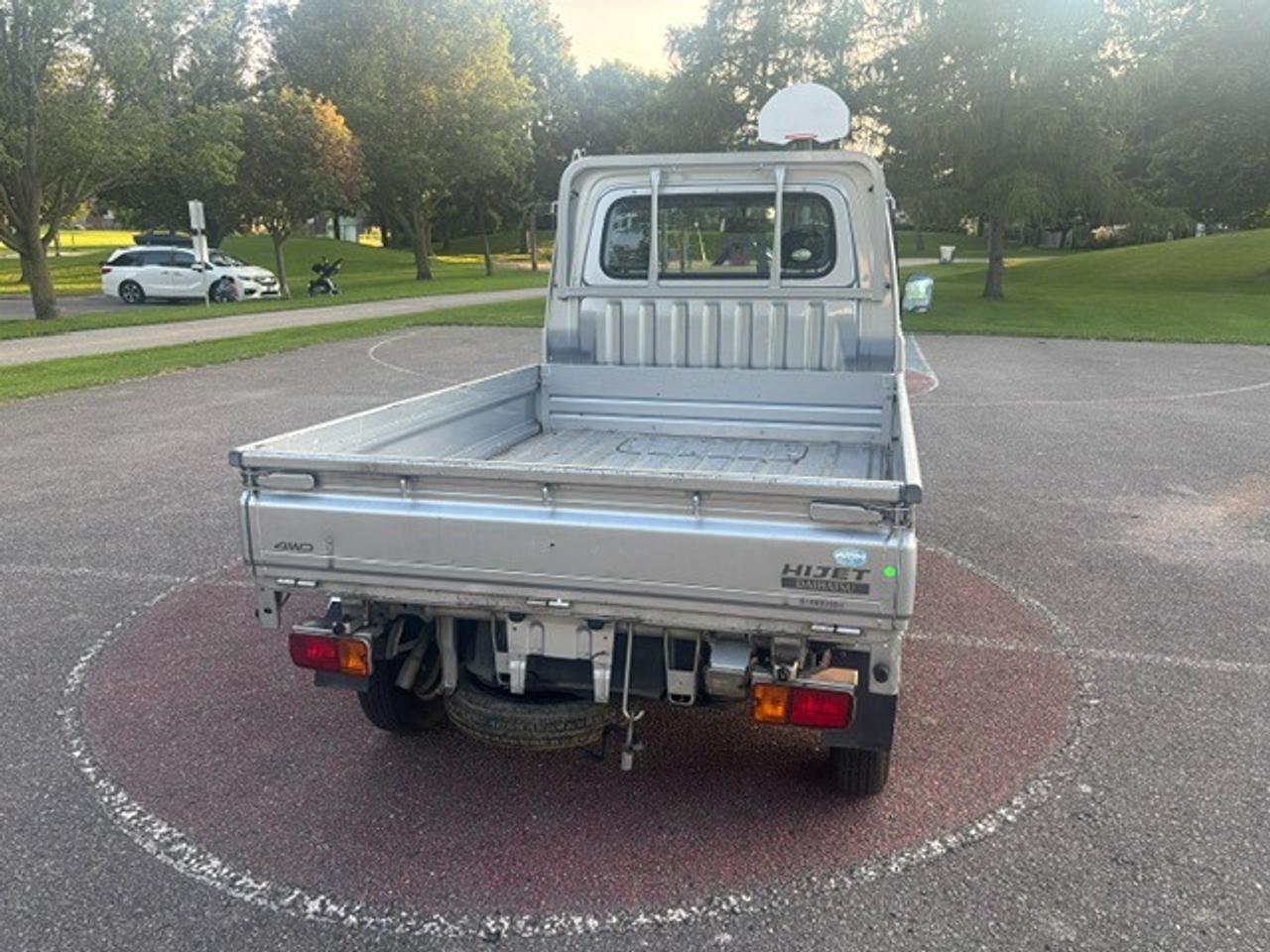2010 Daihatsu Hijet DUMP TRUCK Photo