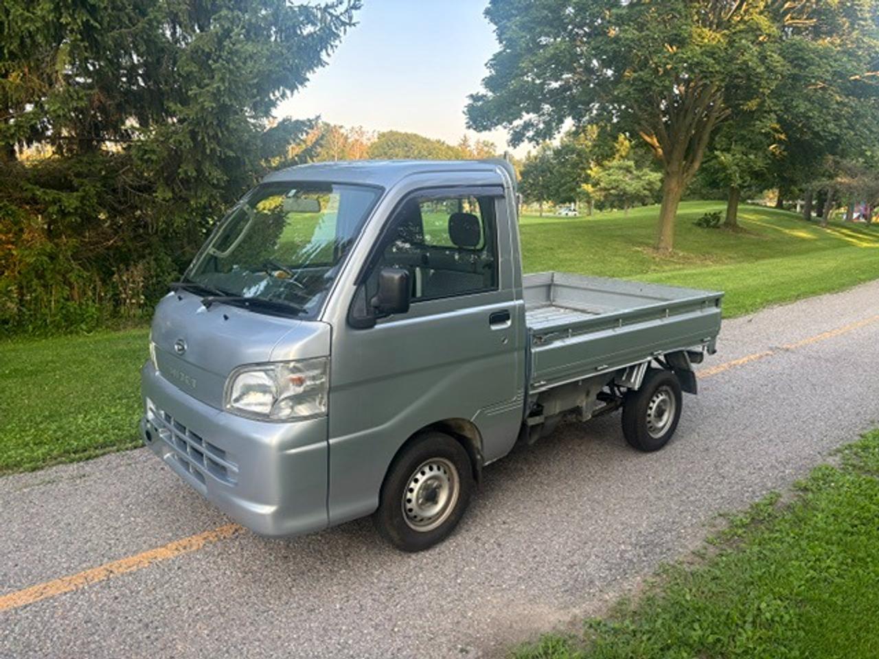 2010 Daihatsu Hijet DUMP TRUCK Photo
