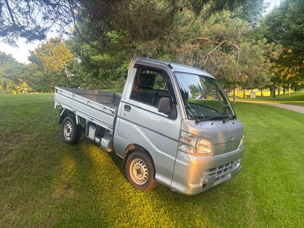 2010 Daihatsu Hijet DUMP TRUCK Photo