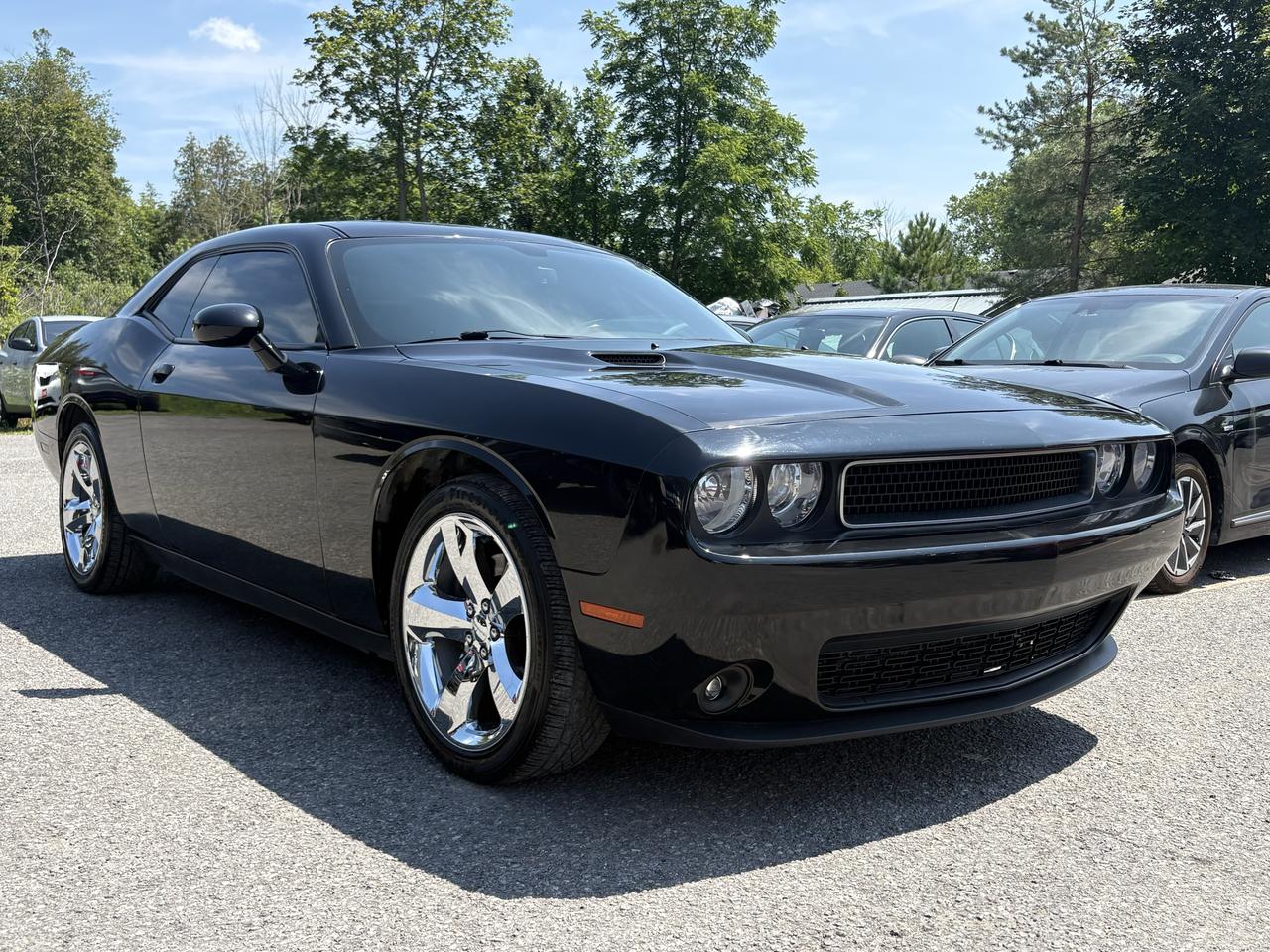 Used 2014 Dodge Challenger SXT Plus for sale in Gloucester, ON