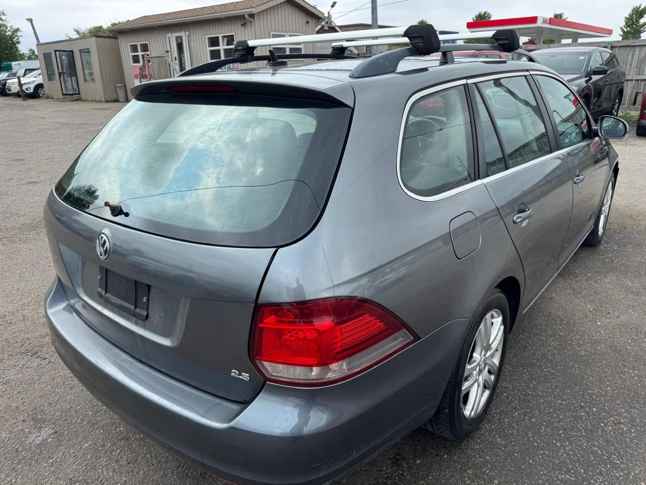 2011 Volkswagen Golf Wagon Trendline, RUNS WELL, AS IS Photo