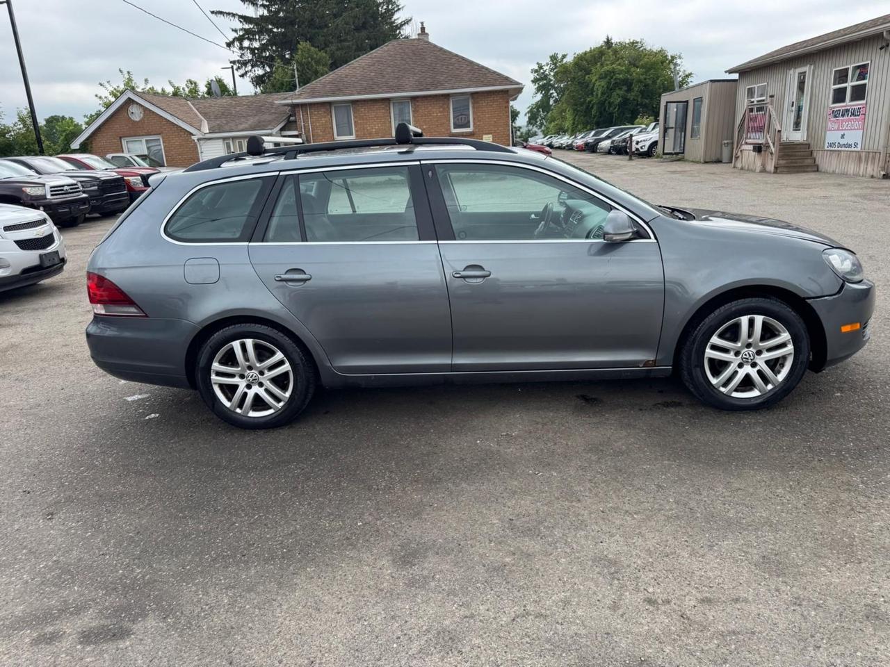 2011 Volkswagen Golf Wagon Trendline, RUNS WELL, AS IS Photo