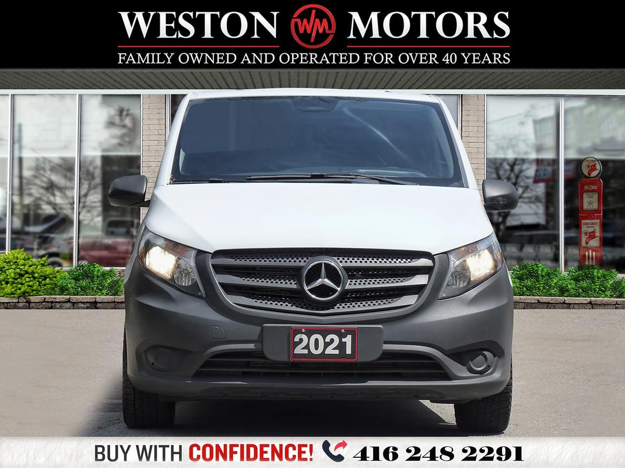 2021 Mercedes-Benz Metris SHELVES Photo