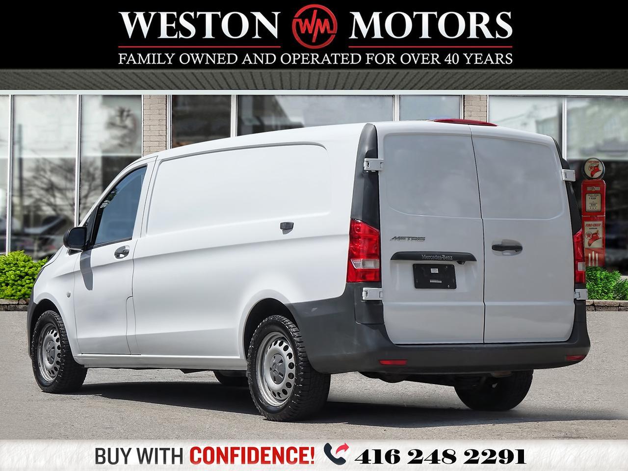 2021 Mercedes-Benz Metris SHELVES Photo