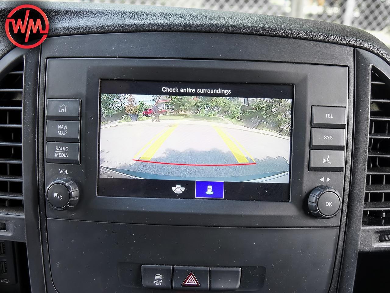 2021 Mercedes-Benz Metris SHELVES Photo