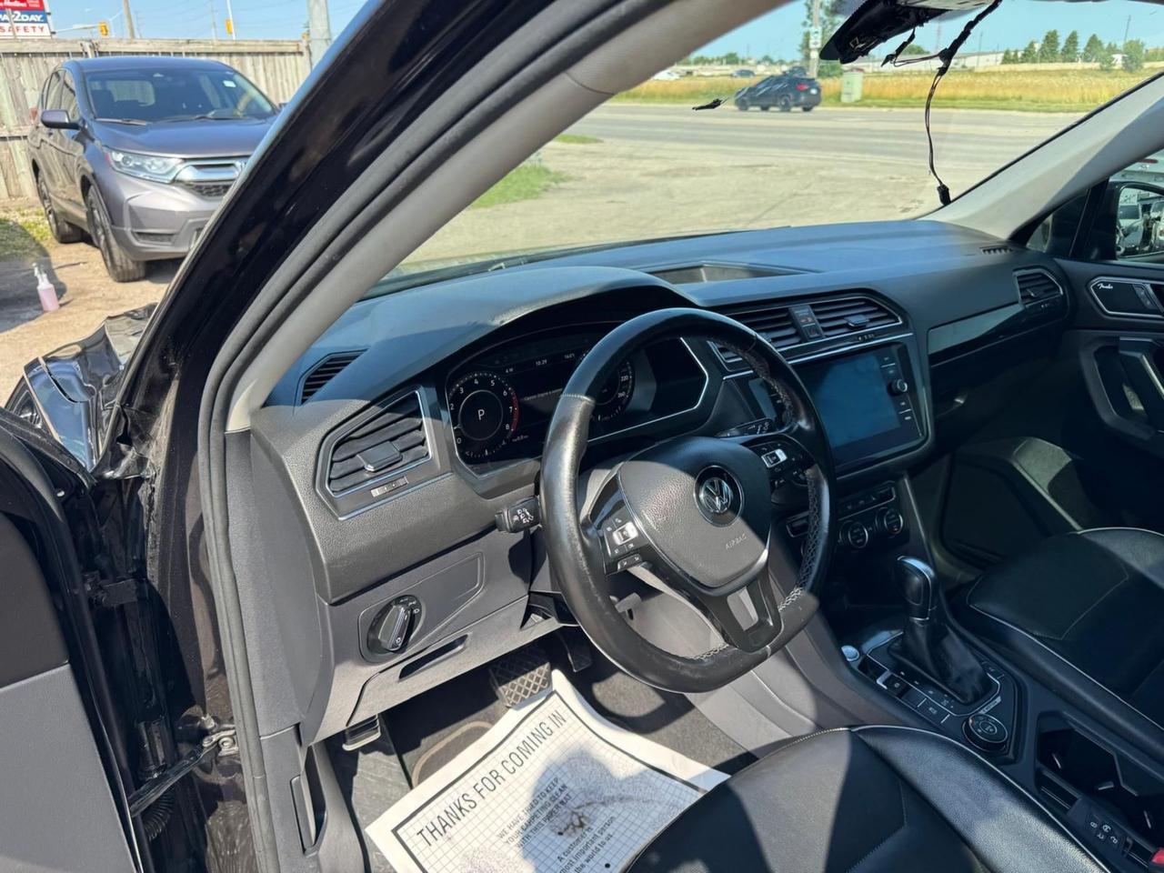 2018 Volkswagen Tiguan HIGHLINE, LEATHER, AUTO, ALLOYS, 4 CYL, CERTIFIED Photo