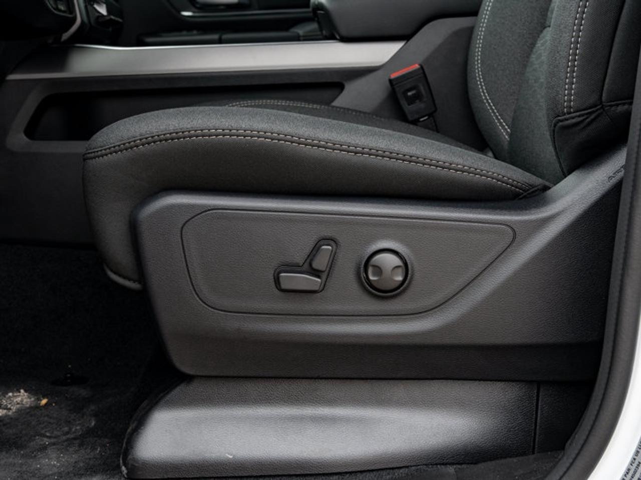 2027 RAM 1500 Big Horn Photo