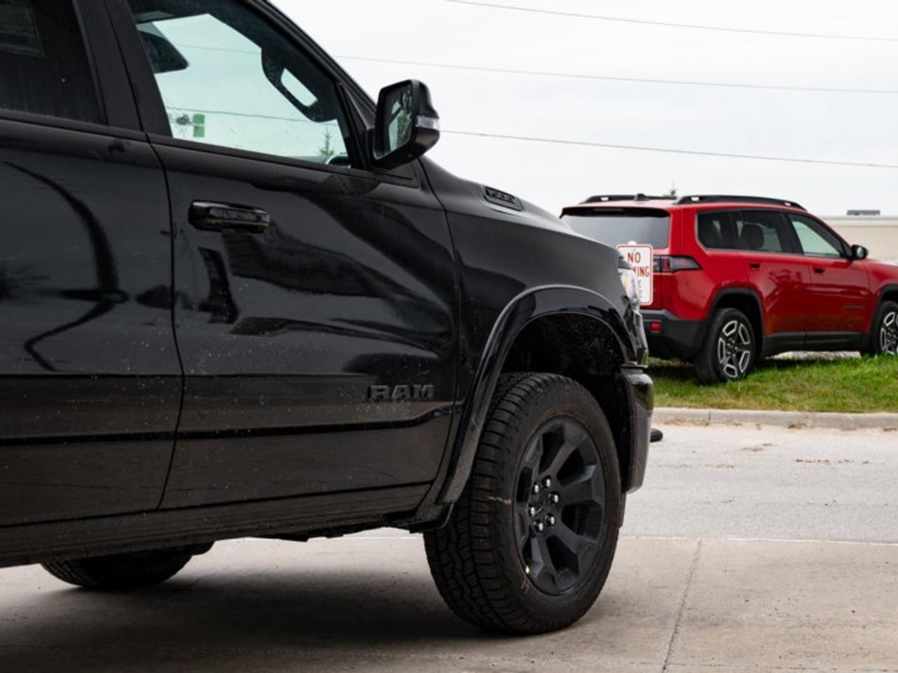 2027 RAM 1500 Big Horn Photo