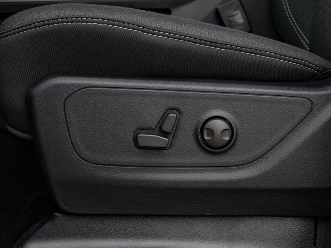 2027 RAM 1500 Big Horn Photo