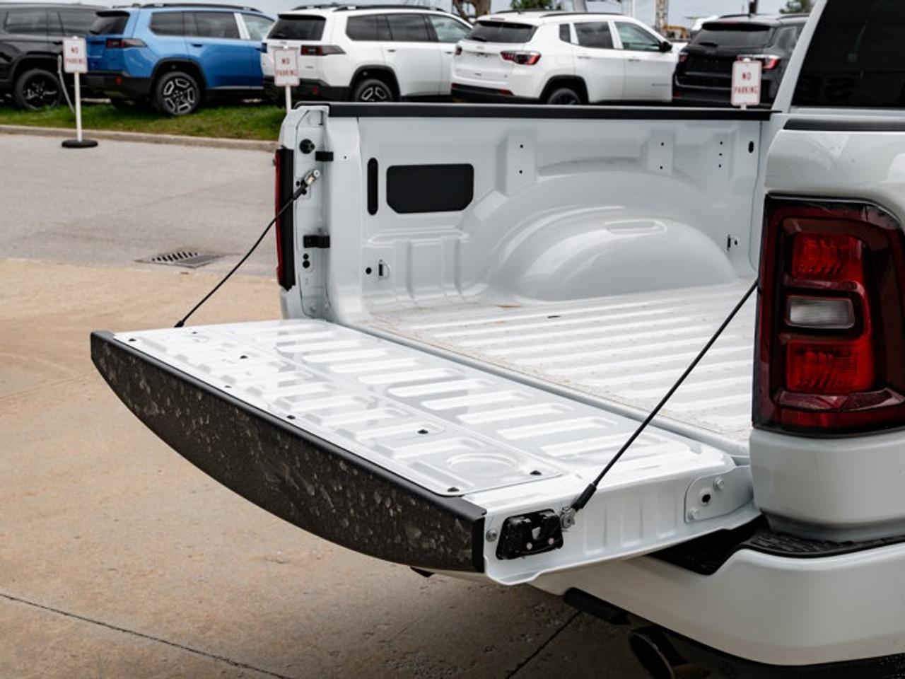2027 RAM 1500 Big Horn Photo