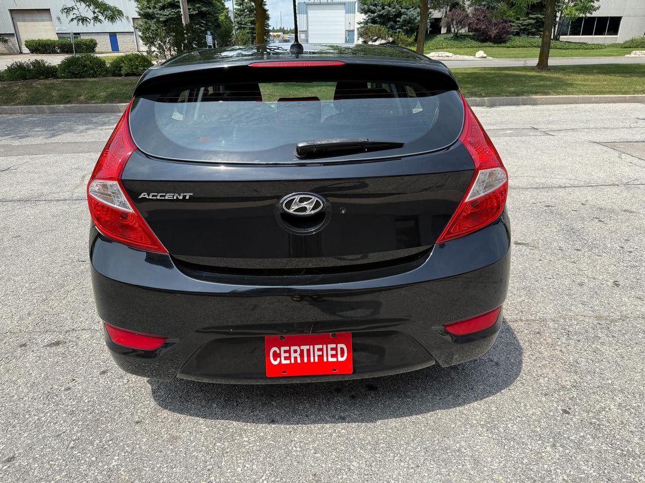 2013 Hyundai Accent 5DR HB AUTO,LOW MILEAGE,NO ACCIDENTS,CERTIFIED !! Photo