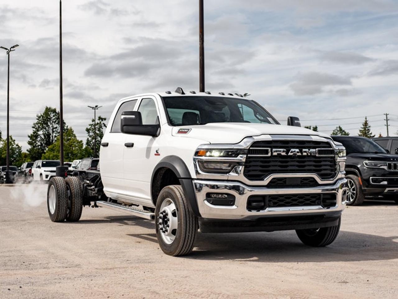 2027 RAM 5500 Chassis Tradesman Photo