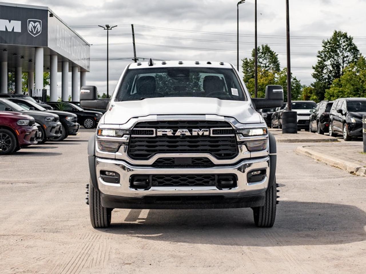 2027 RAM 5500 Chassis Tradesman Photo