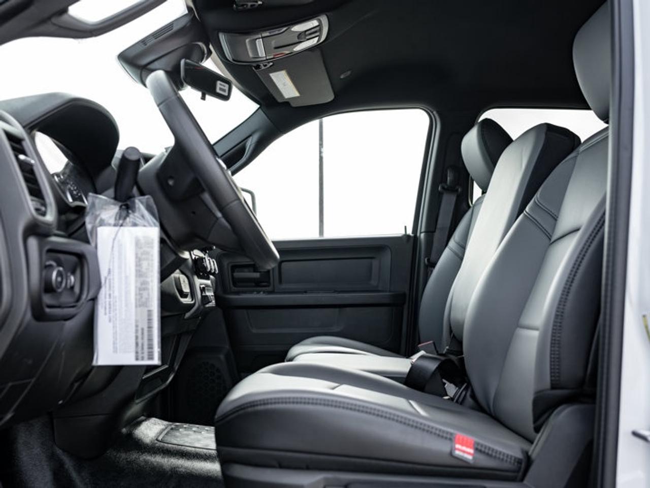 2027 RAM 5500 Chassis Tradesman Photo