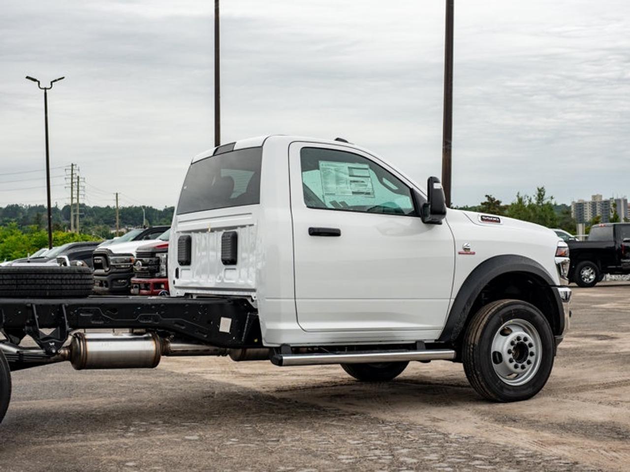 2027 RAM 5500 Chassis Tradesman Photo