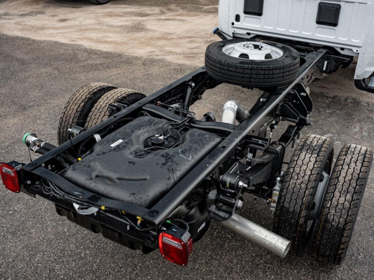 2027 RAM 5500 Chassis Tradesman Photo