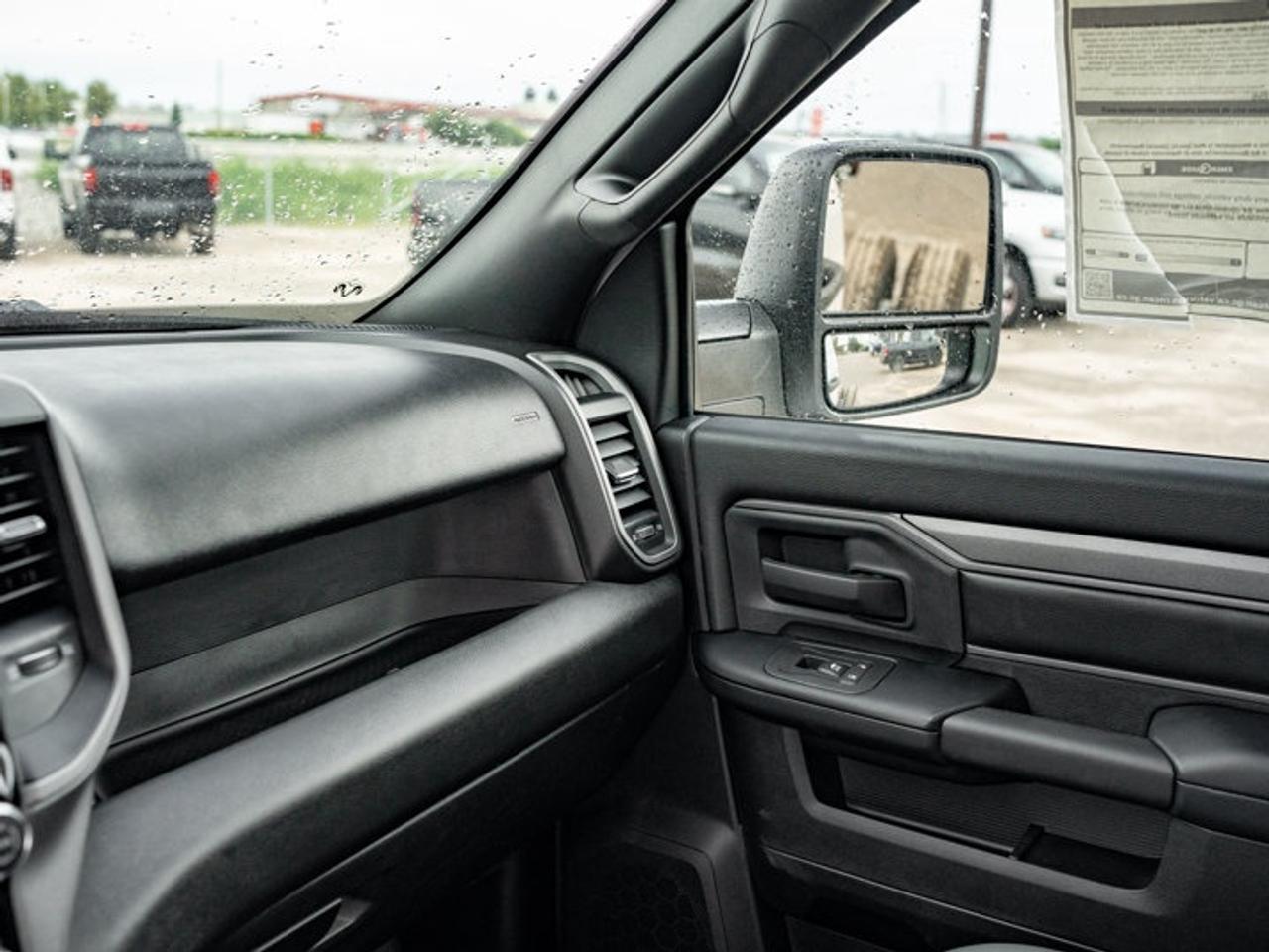 2027 RAM 5500 Chassis Tradesman Photo
