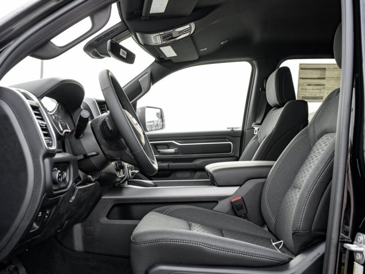 2027 RAM 1500 Big Horn Photo