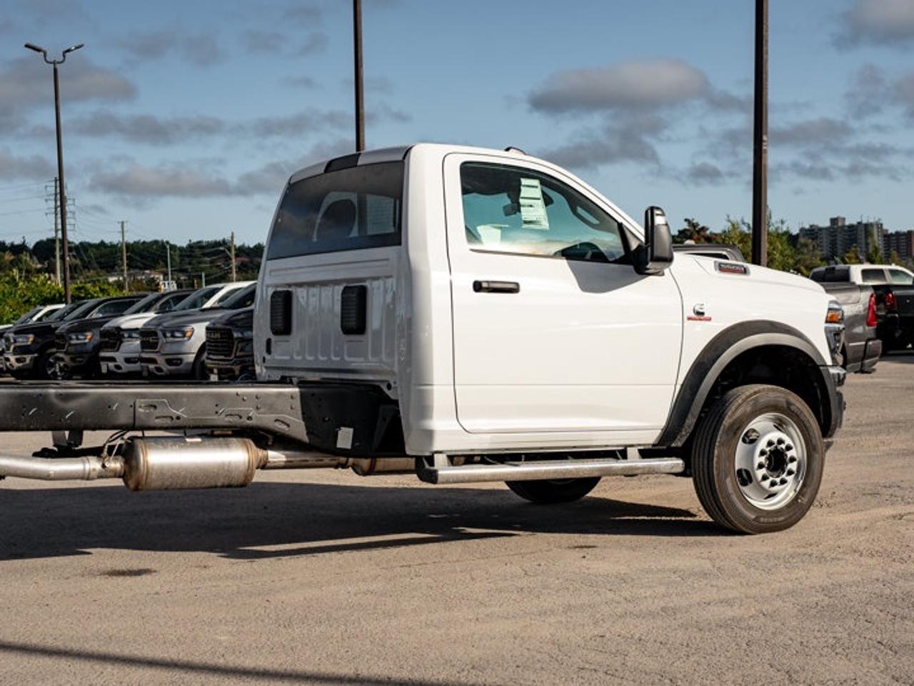 2027 RAM 5500 Chassis Tradesman Photo
