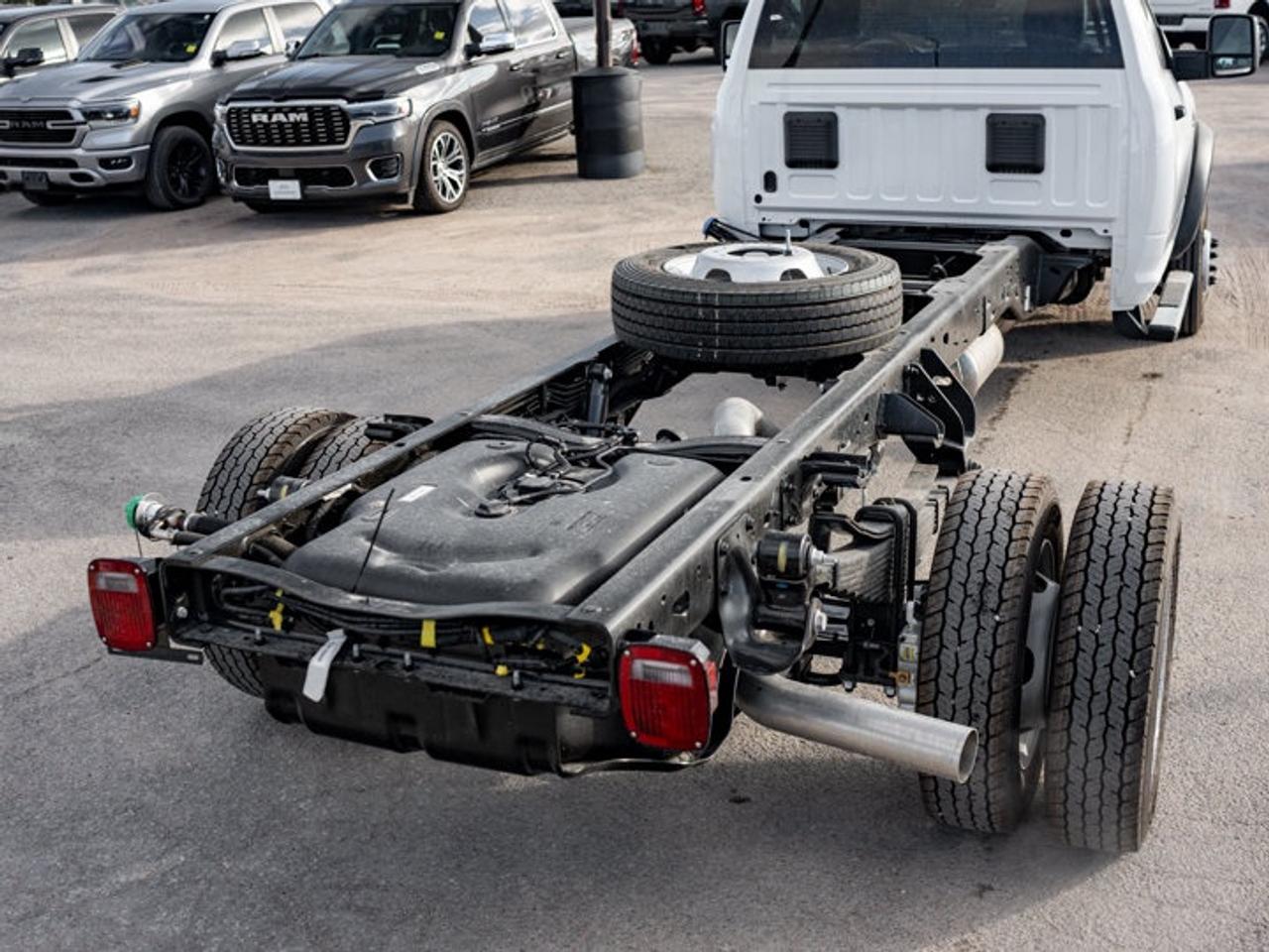 2027 RAM 5500 Chassis Tradesman Photo
