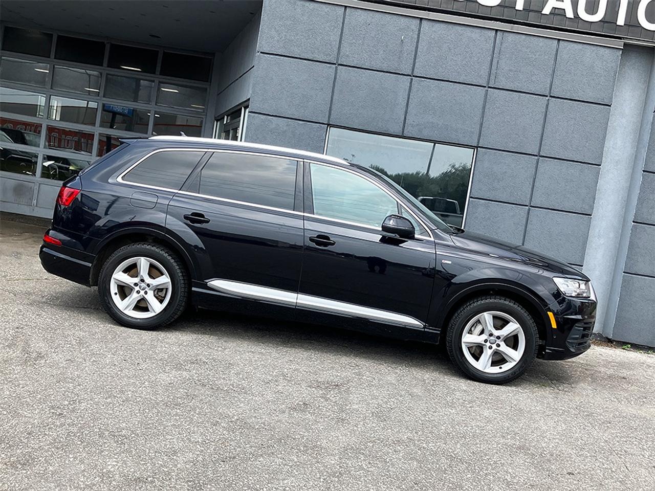 <p>PRICED TO SELL! VIN# WA1MAAF79KD031505, S-LINE, PROGRESSIV, 55 TFSI (3.0L V6), NAVIGATION, SURROUND VIEW CAMERA, PANORAMIC SUNROOF, 19in ALLOY WHEELS, PARKING SYSTEM PLUS, HEADS-UP DISPLAY, VENTILATED FRONT SEATS, 7 Passengers, 4-ZONE Climate Ctrl., Intelligent Cruise Ctrl., Leather Steering Audio/Cruise/On-Board Computer Ctrls., Heated Steering, Power Folding Third Row Seats, LED Head Lights, Fog Lights, &nbsp;ABS, ESP, Traction Ctrl., Dual/Side Airbags, Ontario Driven, CARFAX Verified, Good and Bad Credits Financing Available!<br>&nbsp;<br>FINANCING: 7.99%</p><p>&nbsp;APR (Annual Percentage Rate)<br>&nbsp;OAC (On Approved Credit)</p><p>&nbsp;Our Price Includes:</p><p>&nbsp;1.Ontario Safety Standard Certificate.<br>&nbsp;2.Administration Fee.<br>&nbsp;3.PDI (Pre Delivery Inspection).<br>&nbsp;4.CARFAX Vehicle History Report.<br>&nbsp;5.OMVIC Fee.</p><p>&nbsp;Taxes and licensing are not included in the price.</p><p>Trade-ins are welcome.</p><p>Thank you for your interest in our inventory!</p>