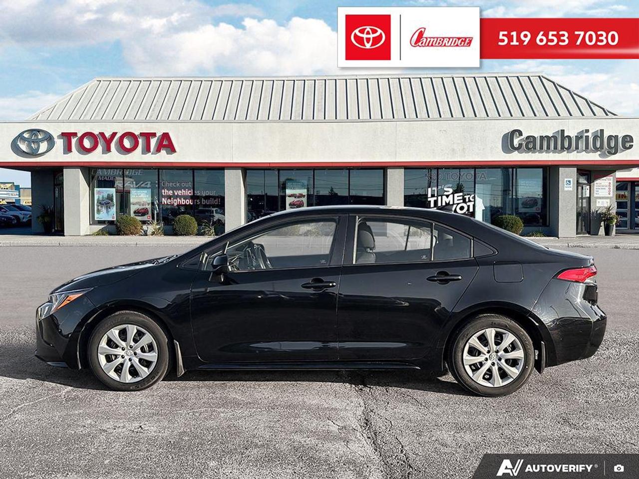 2023 Toyota Corolla LE Photo