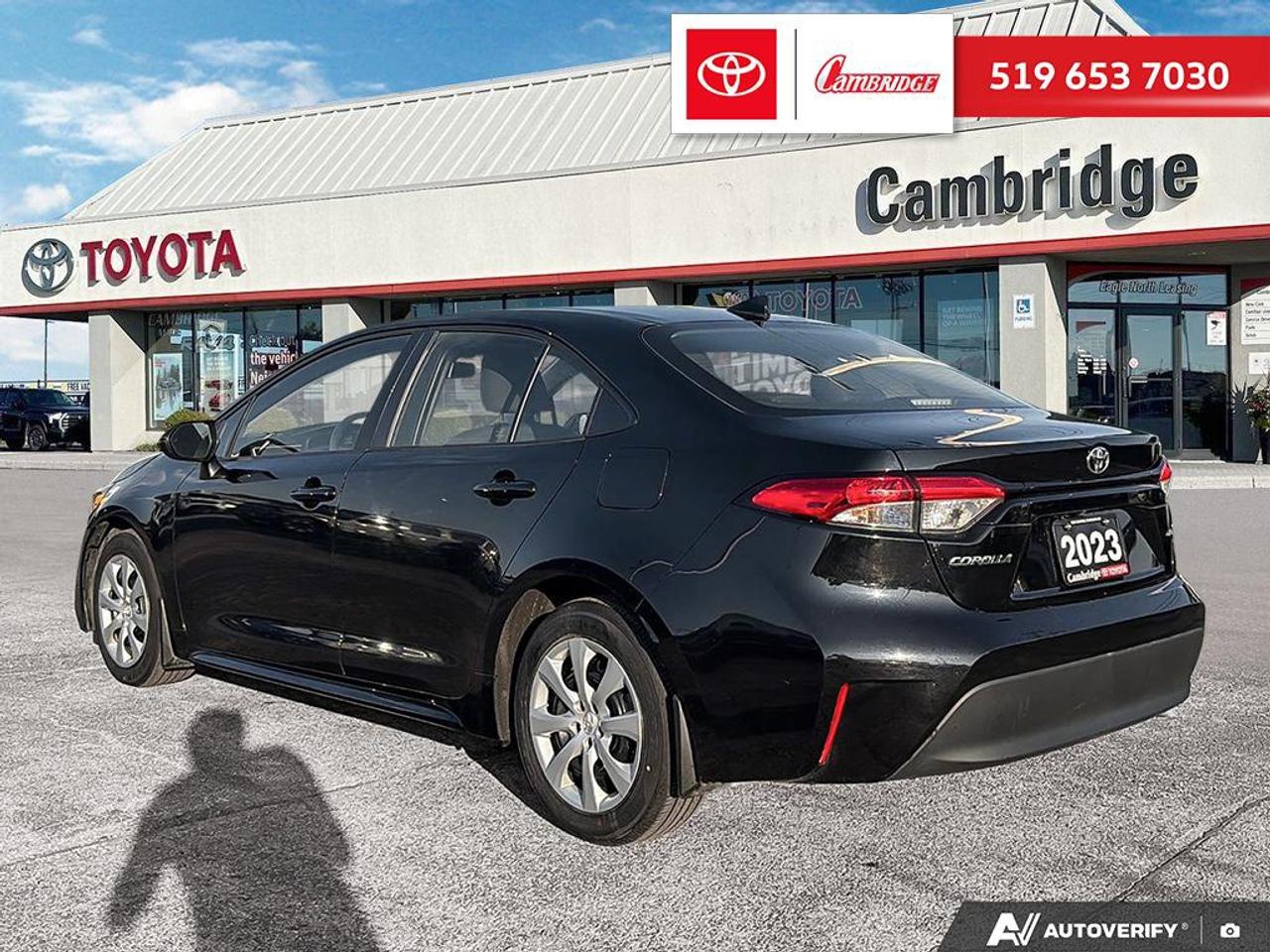 2023 Toyota Corolla LE Photo