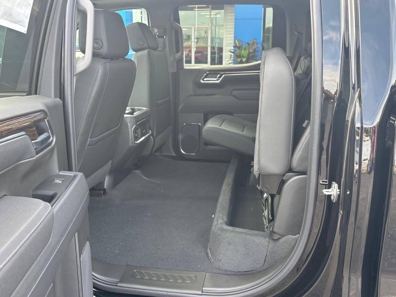 2026 GMC Sierra 1500 Elevation New 5 Passenger V8 Crew Cab 4X4 Truck with Leather Package, Heated Front Seats, Heated Steering Wheel, Power Sunroof, Hard Folding Tonneau Cover and a 13.4 Diagonal Touchscreen Radio with Google Built Photo