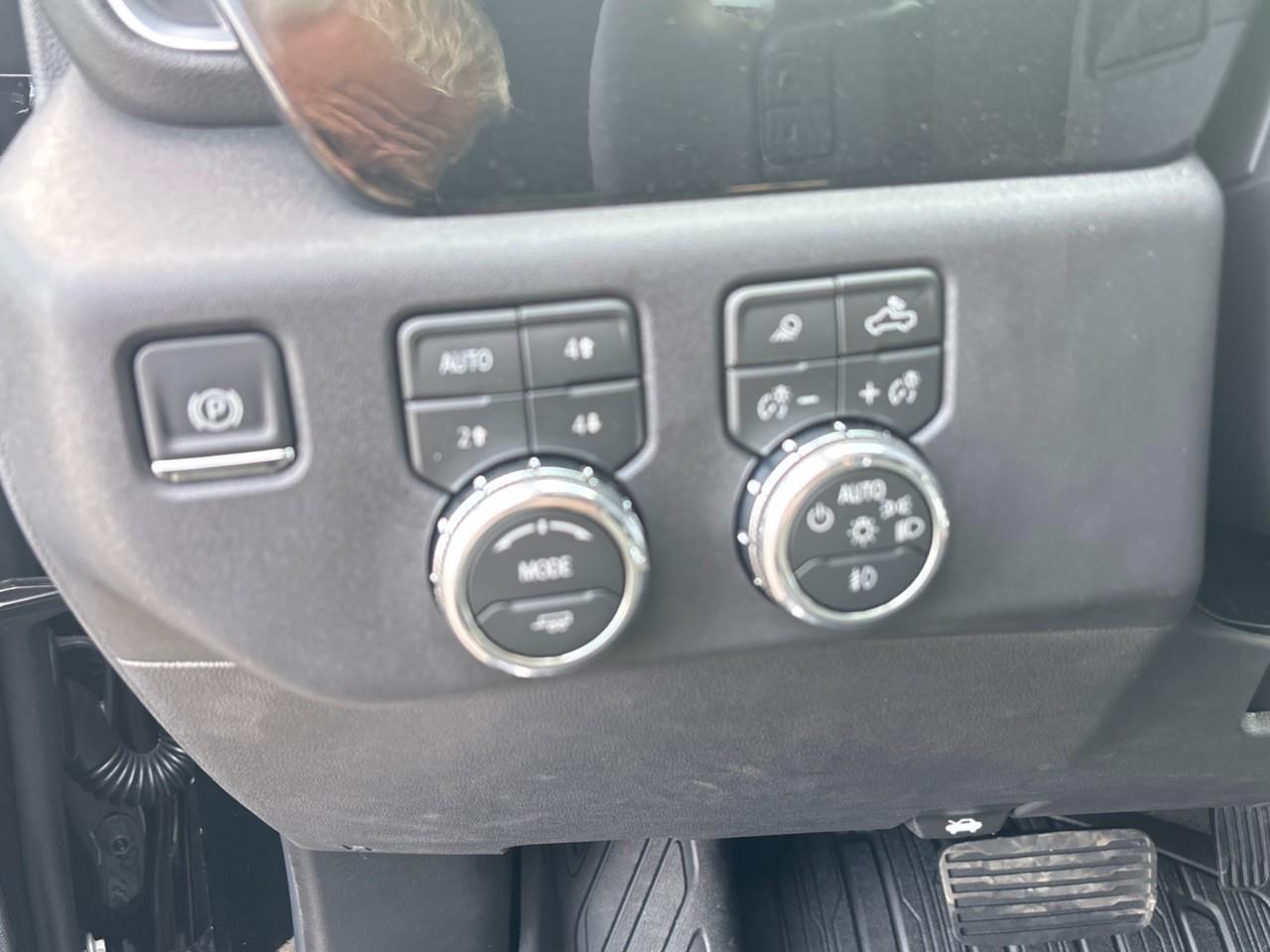 2026 GMC Sierra 1500 Elevation New 5 Passenger V8 Crew Cab 4X4 Truck with Leather Package, Heated Front Seats, Heated Steering Wheel, Power Sunroof, Hard Folding Tonneau Cover and a 13.4 Diagonal Touchscreen Radio with Google Built Photo