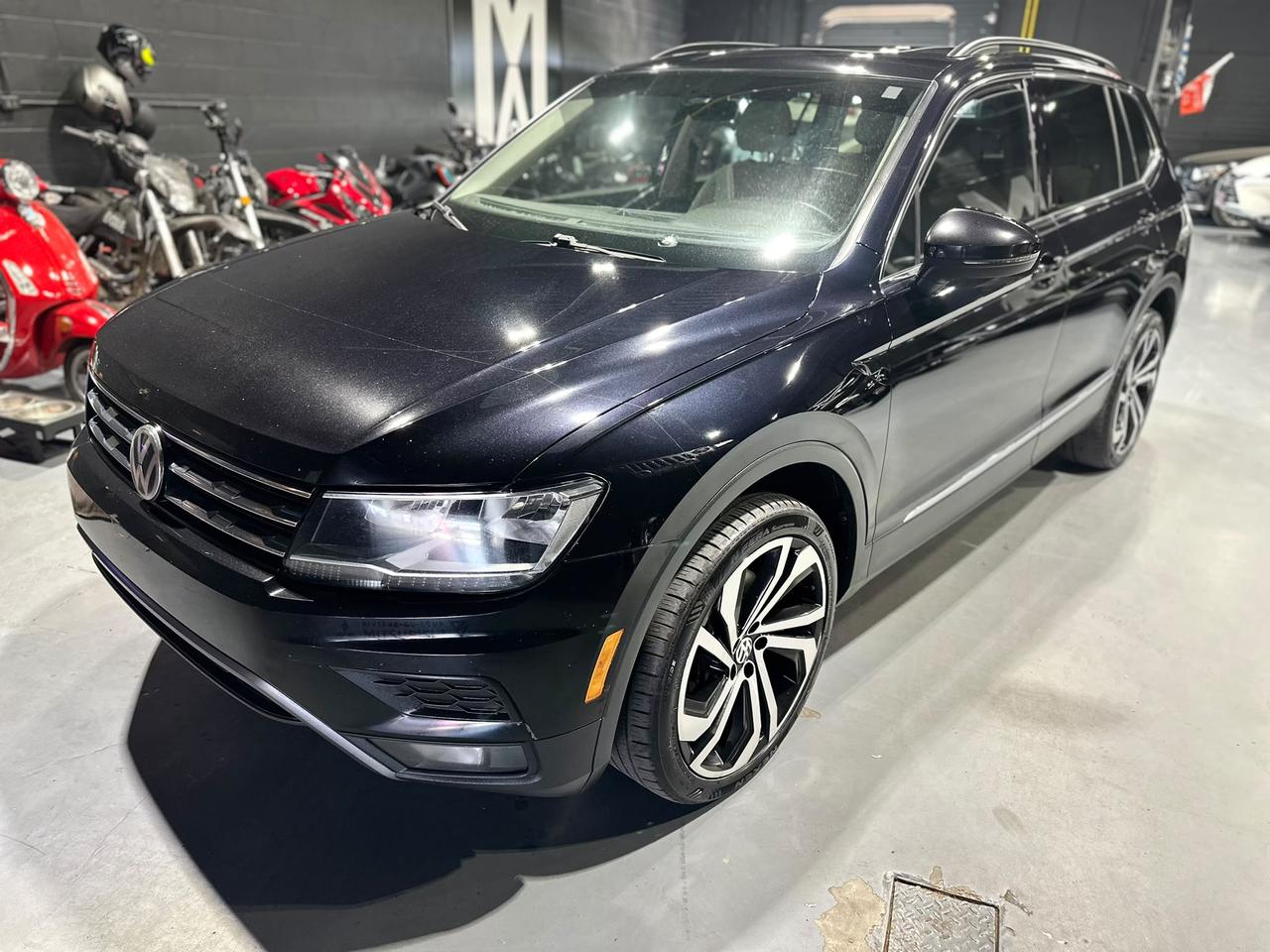 2020 Volkswagen Tiguan 4Motion - Photo #3