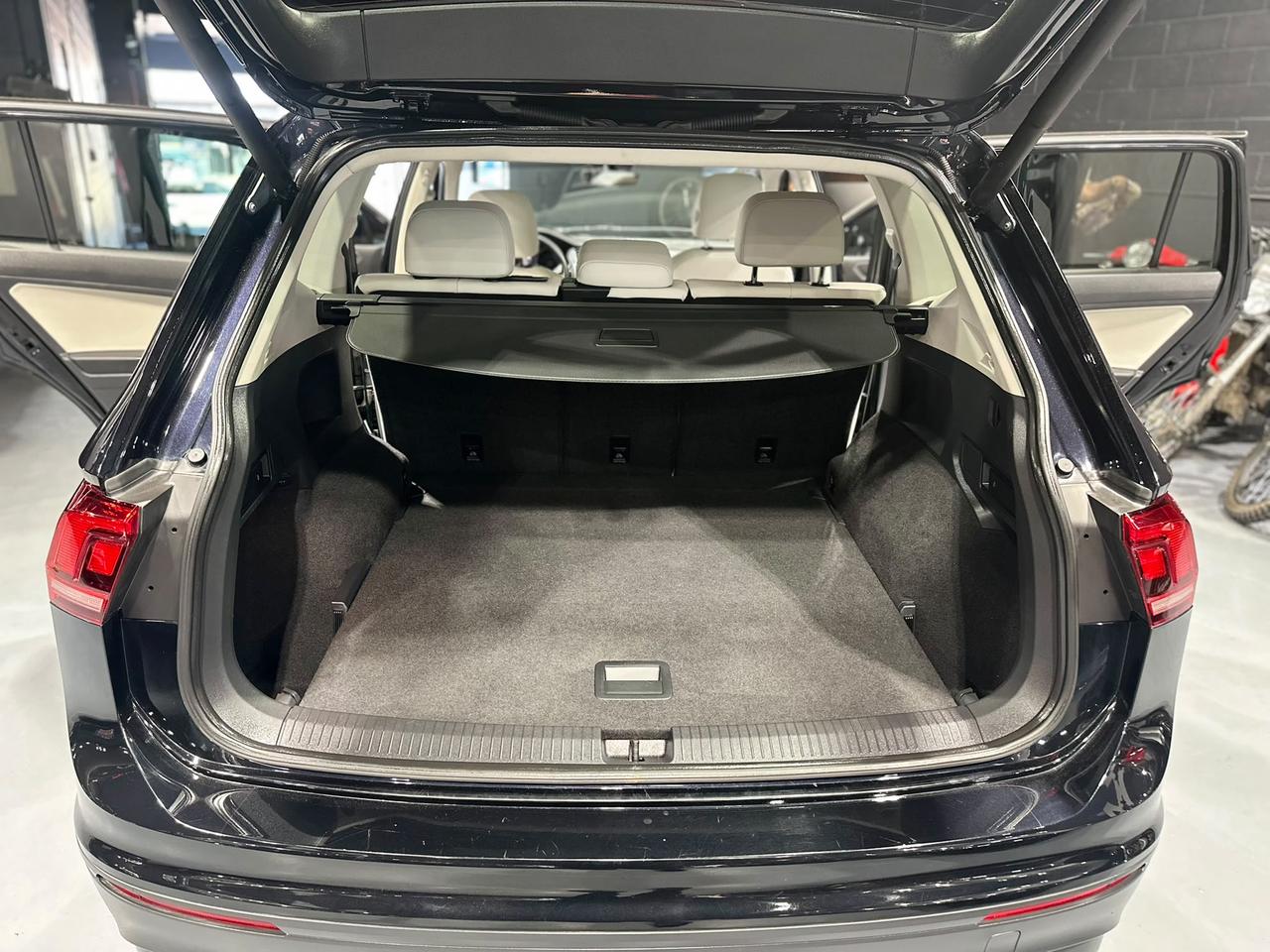 2020 Volkswagen Tiguan 4Motion - Photo #16