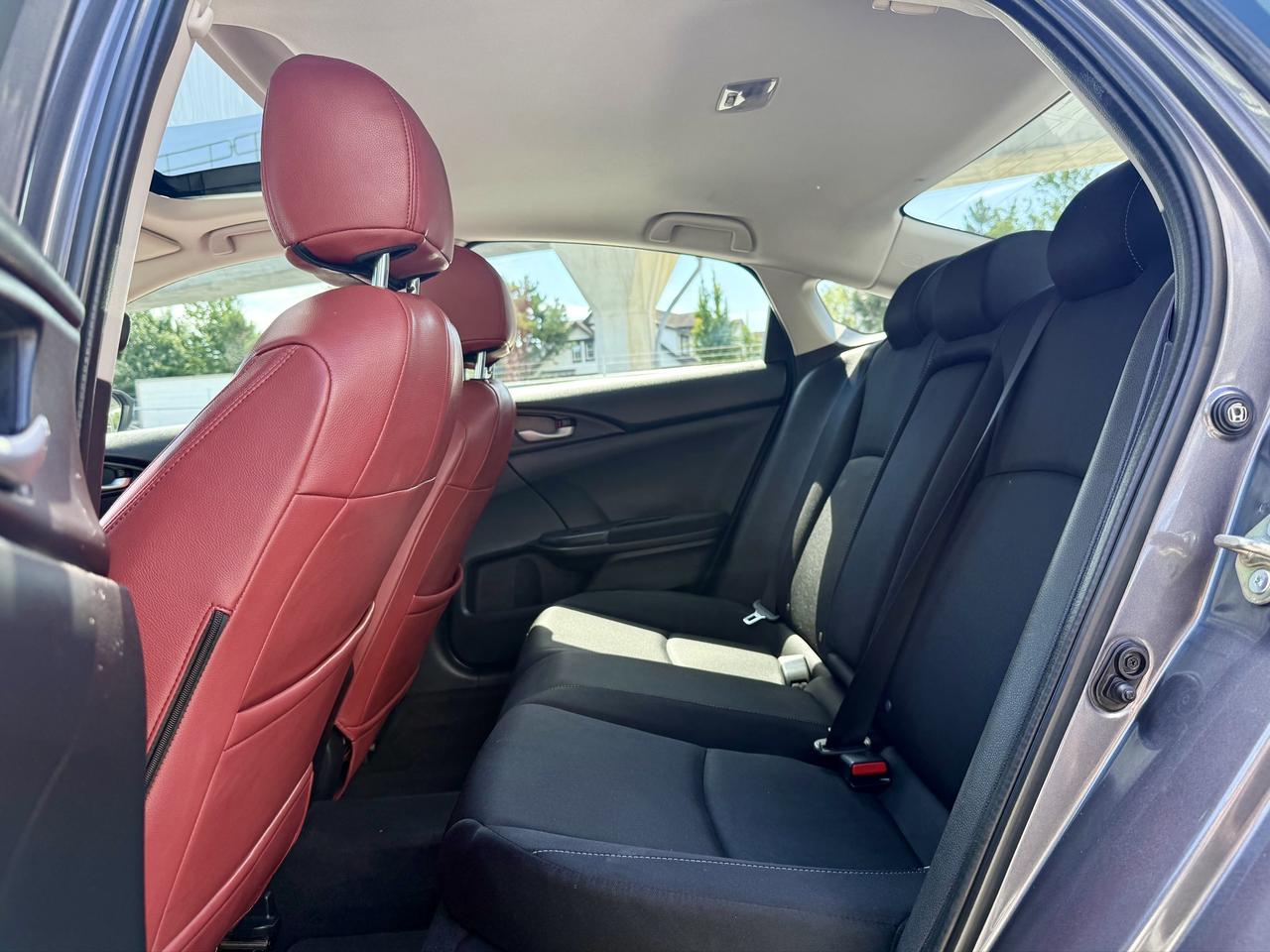 2017 Honda Civic FINANCING AVAILABLE Photo15