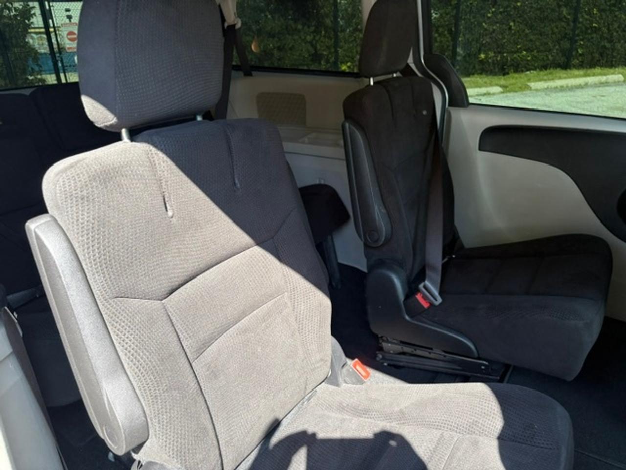 2016 Dodge Grand Caravan SXT ONLY 82KM-FULL STOW N GO-TOW PKG-1 OWNER Photo